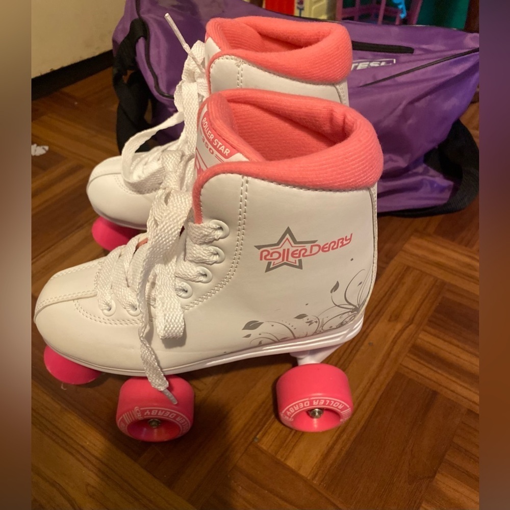 Roller Derry Roller Skates - Picture 2 of 7
